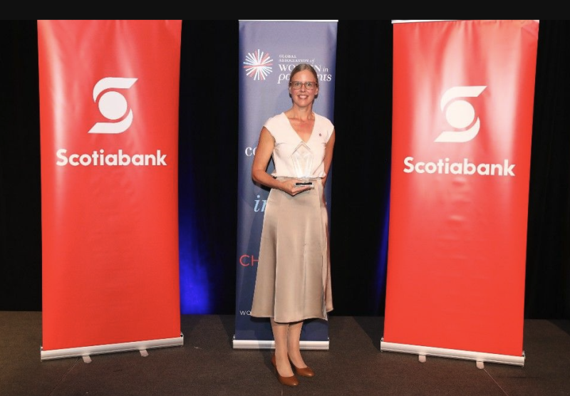 Kristina Logue with her Inspiration award